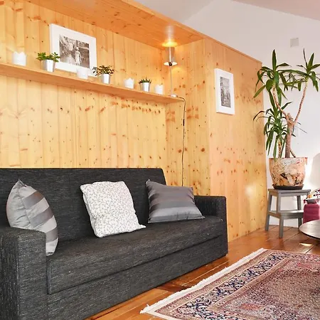 Graca *